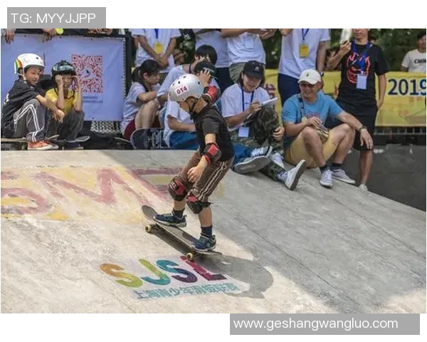 上海极限运动队在世界滑板锦标赛中的团队协作表现分析与点评 上海极限运动队在世界滑板锦标赛中的团队协作表现分析与点评