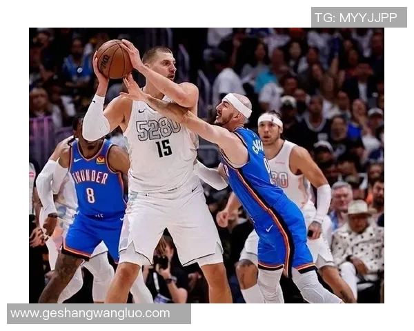 南京篮球队盯防策略分析与比赛表现的得失探讨