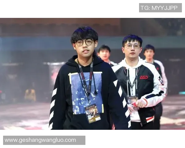 DOTA2专题深度解析EDG战队在比赛中的耐力表现与战略布局