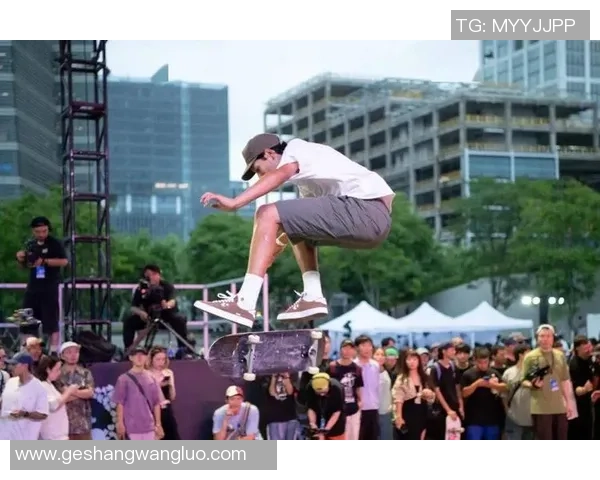 南京滑板队的个人能力揭秘与滑板文化的深度探索 南京滑板队的个人能力揭秘与滑板文化的深度探索