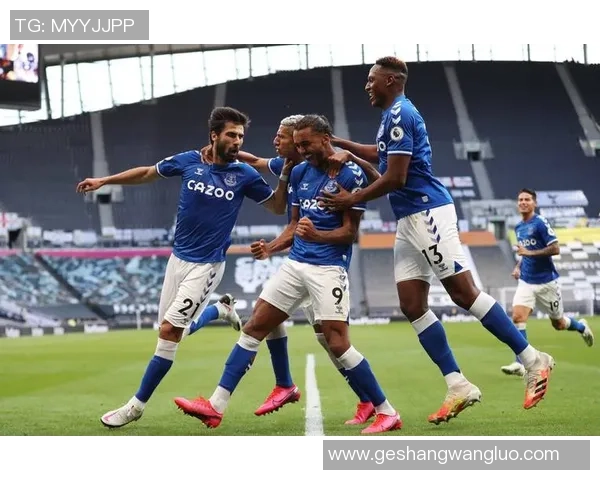 卡迪夫城与伊普斯的激烈对决展现英冠球队的实力与魅力 卡迪夫城与伊普斯的激烈对决展现英冠球队的实力与魅力